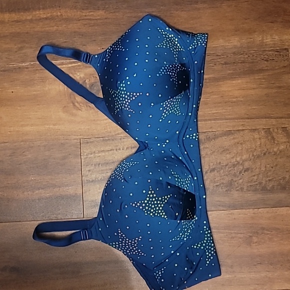 💖 3/$33 Rare Torrid Teal Neon Star Wire-Free push-Up Bra - Picture 1 of 4
